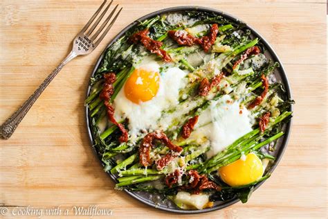 Baked Eggs and Asparagus